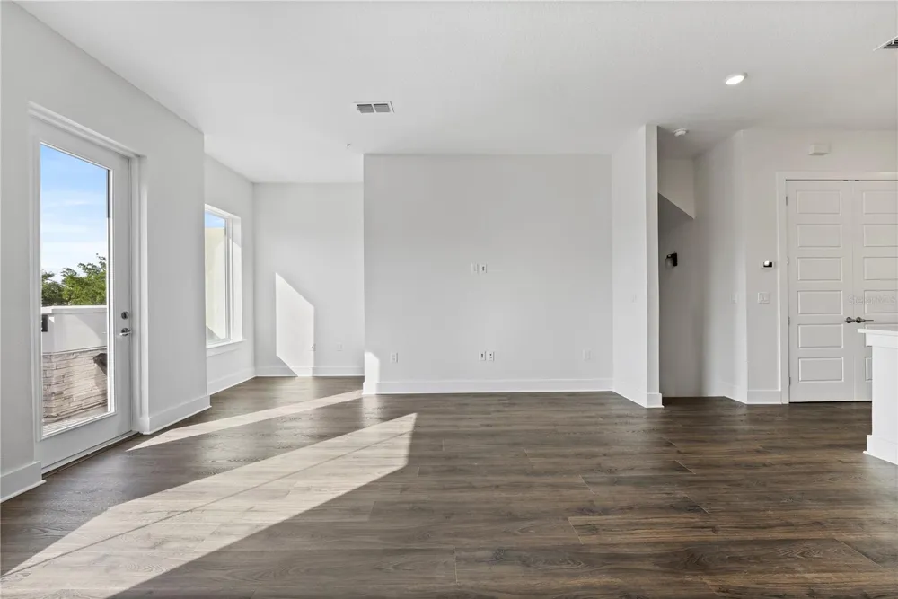 336 CENTER LAKE LANE #336 Oviedo, FL 32765