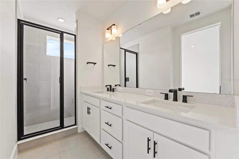 336 CENTER LAKE LANE #336 Oviedo, FL 32765