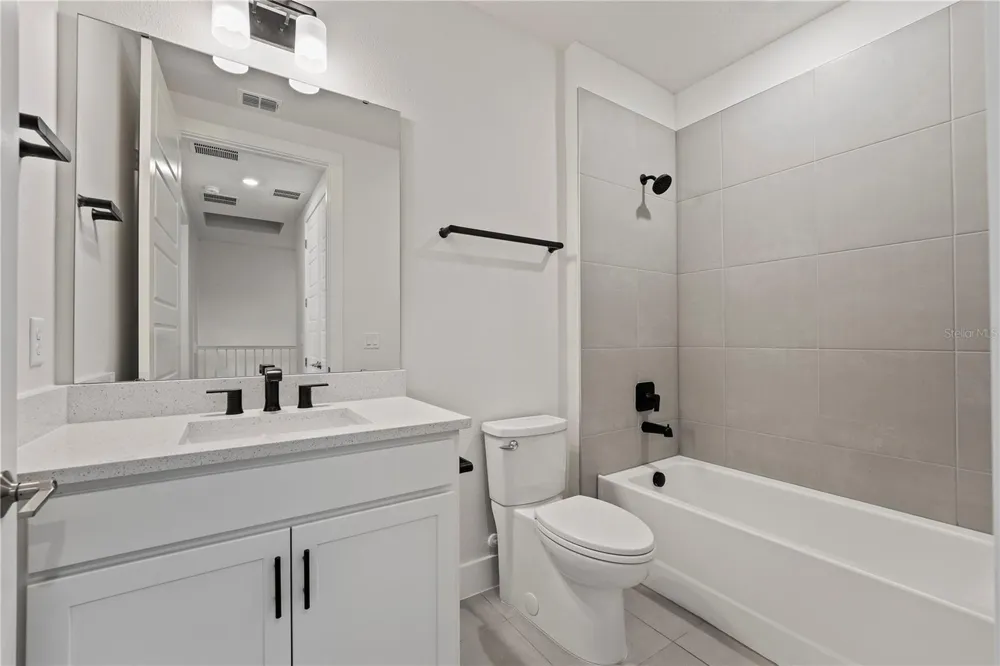 336 CENTER LAKE LANE #336 Oviedo, FL 32765
