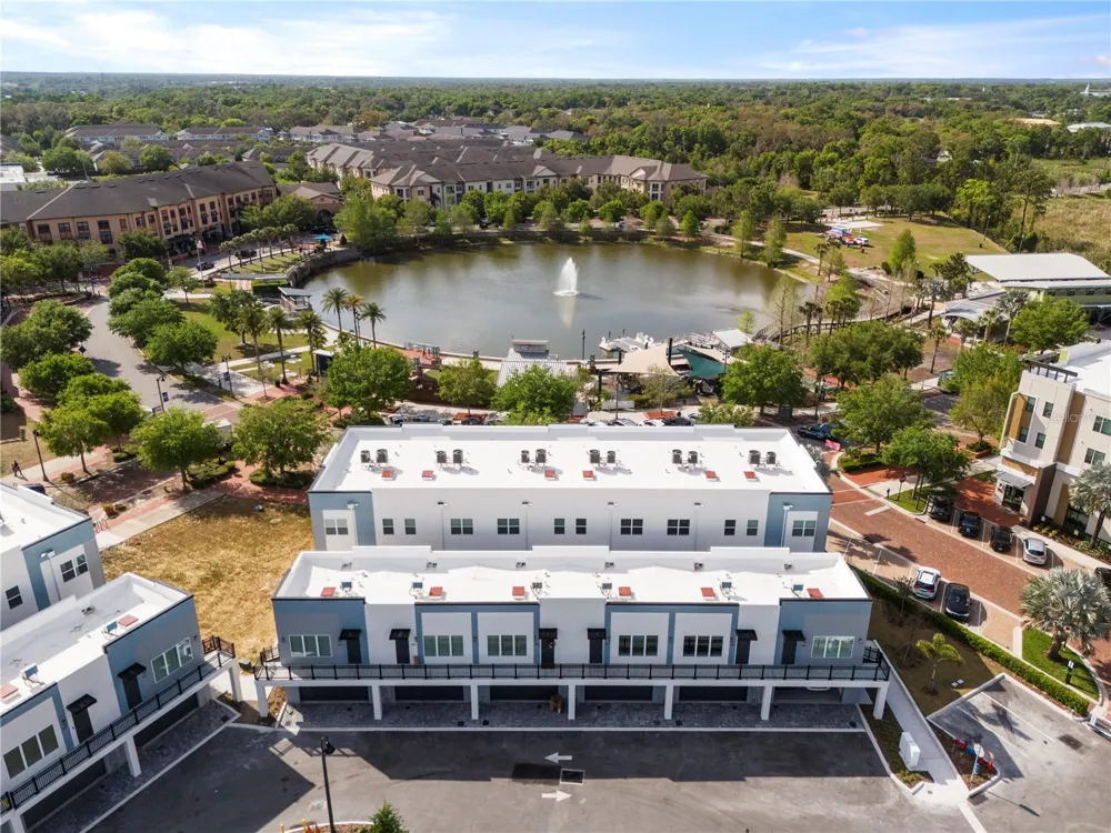 336 CENTER LAKE LANE #336 Oviedo, FL 32765