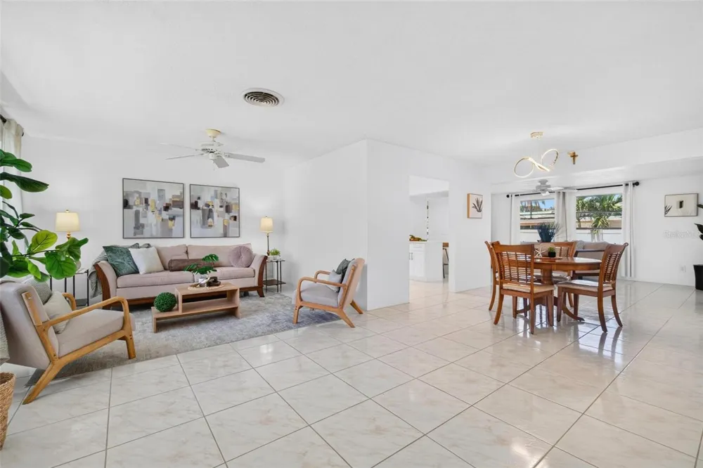 11225 59TH AVENUE Seminole, FL 33772