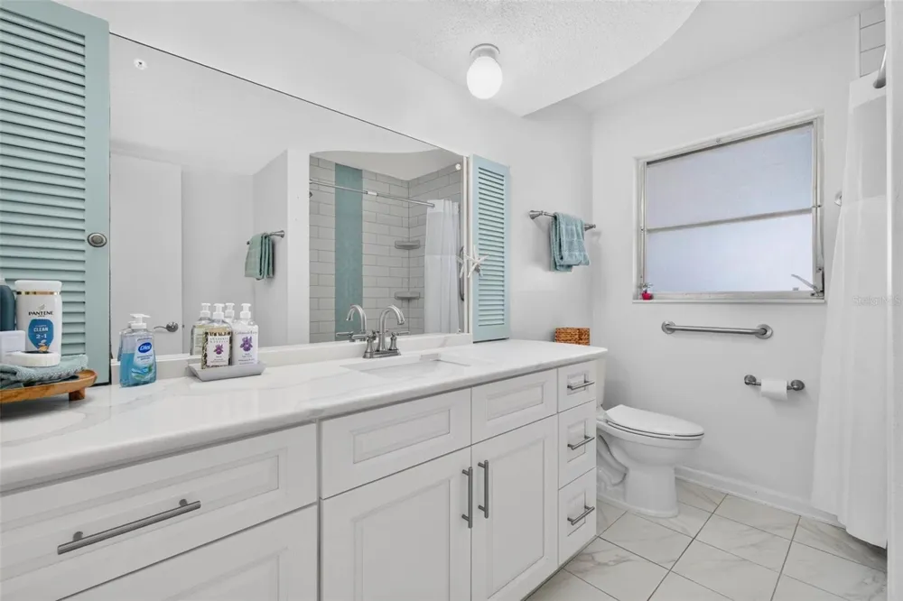 11225 59TH AVENUE Seminole, FL 33772