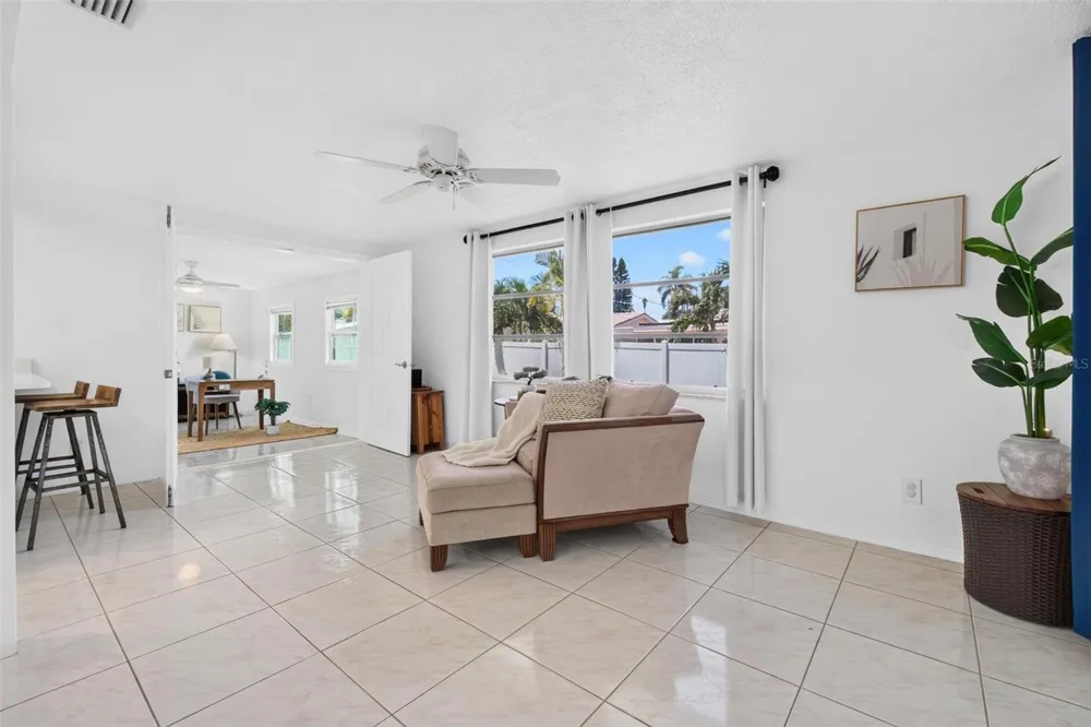 11225 59TH AVENUE Seminole, FL 33772