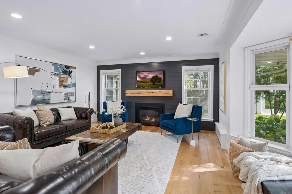 4808 Woodhill Way Edina, MN 55424