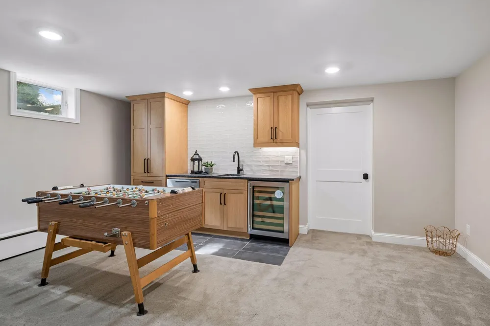 4808 Woodhill Way Edina, MN 55424