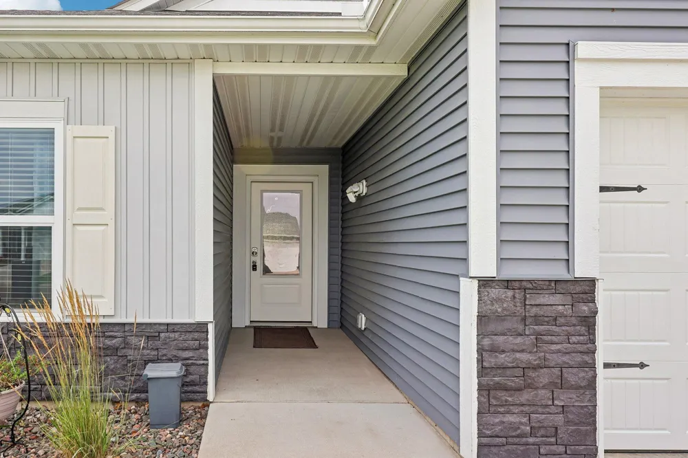 5475 395th Street North Branch, MN 55056