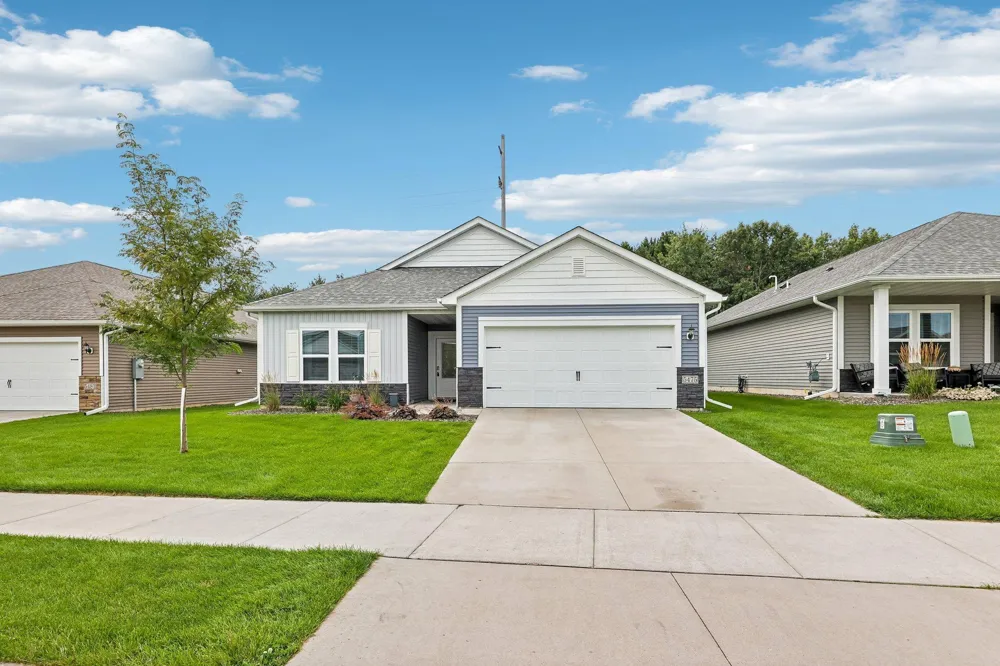 5475 395th Street North Branch, MN 55056