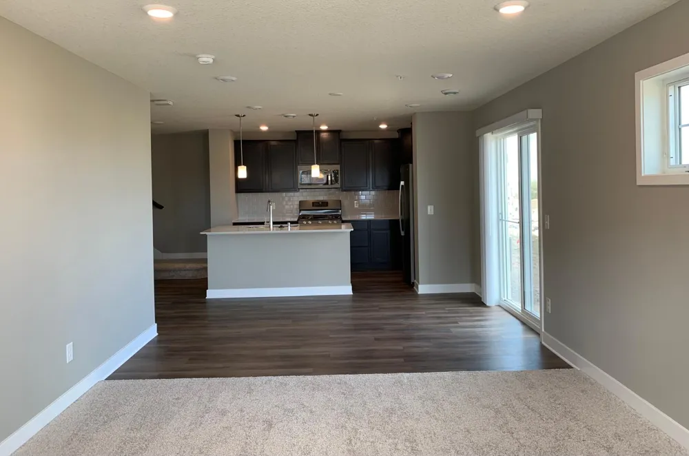 4825 Martingale Drive Woodbury, MN 55129