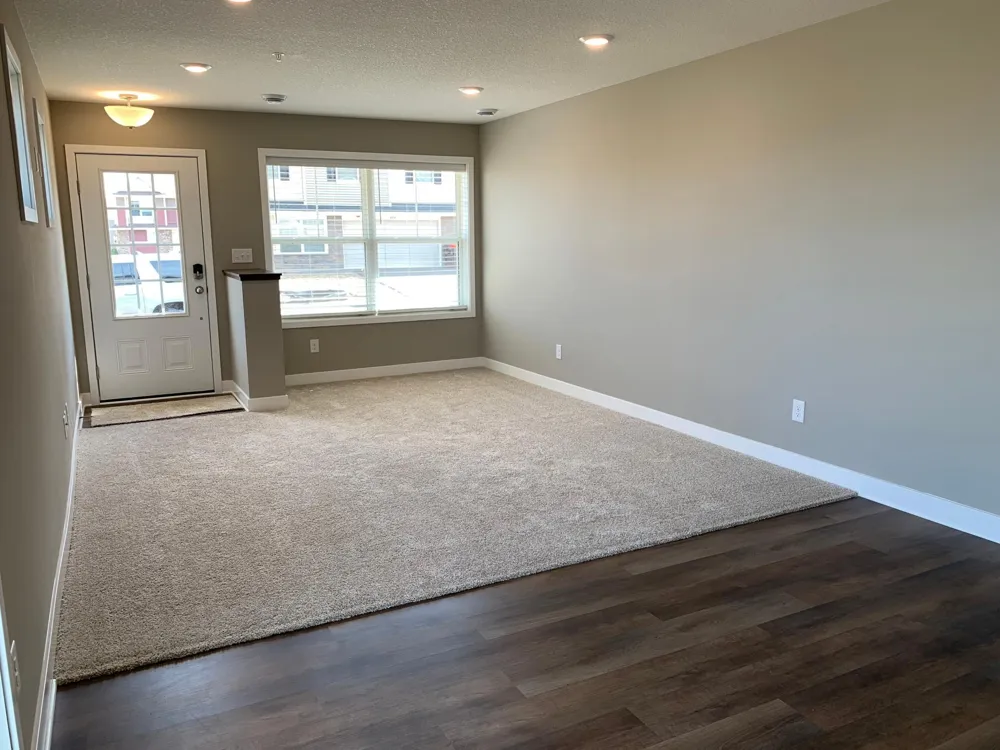 4825 Martingale Drive Woodbury, MN 55129