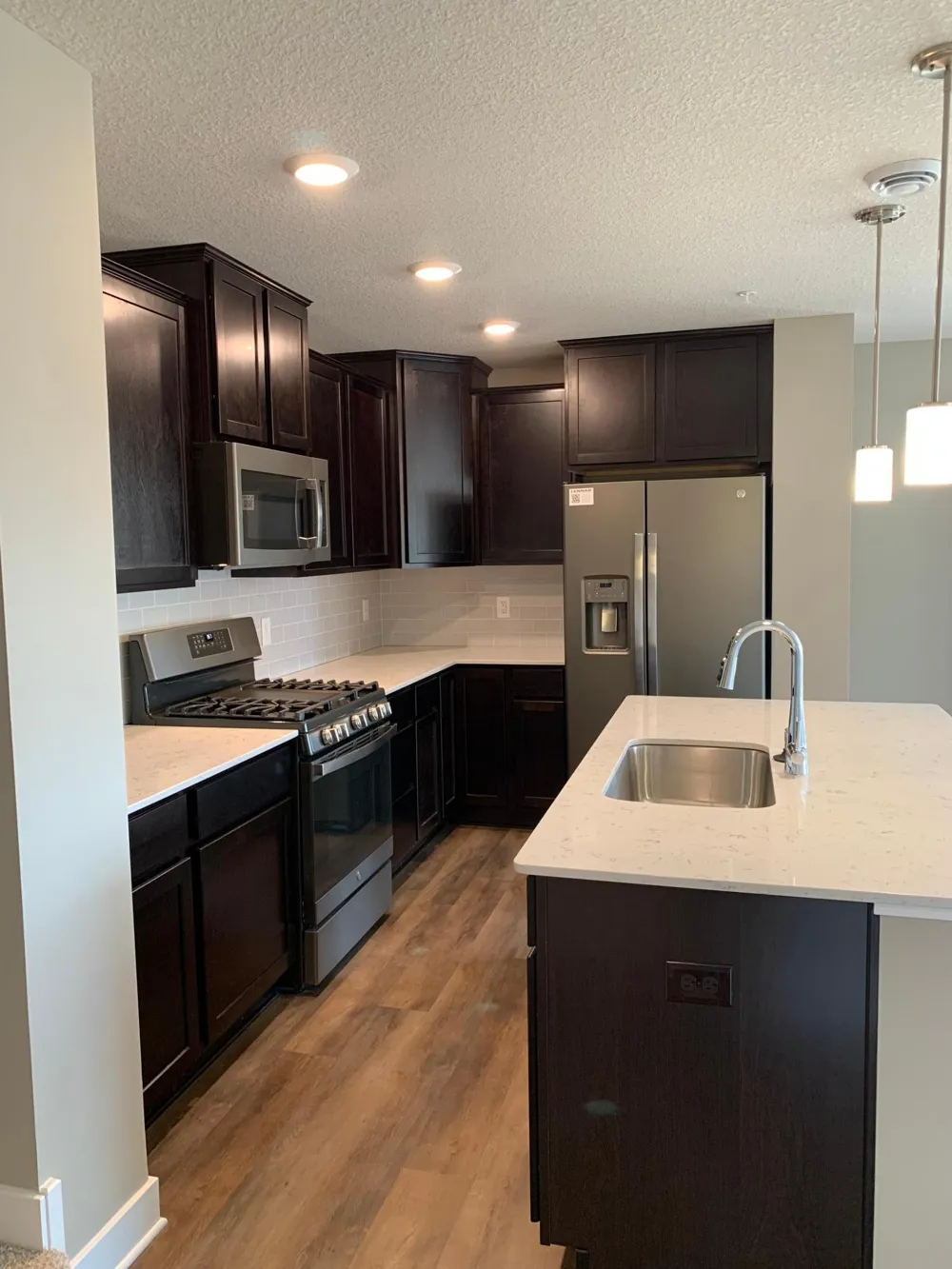 4825 Martingale Drive Woodbury, MN 55129