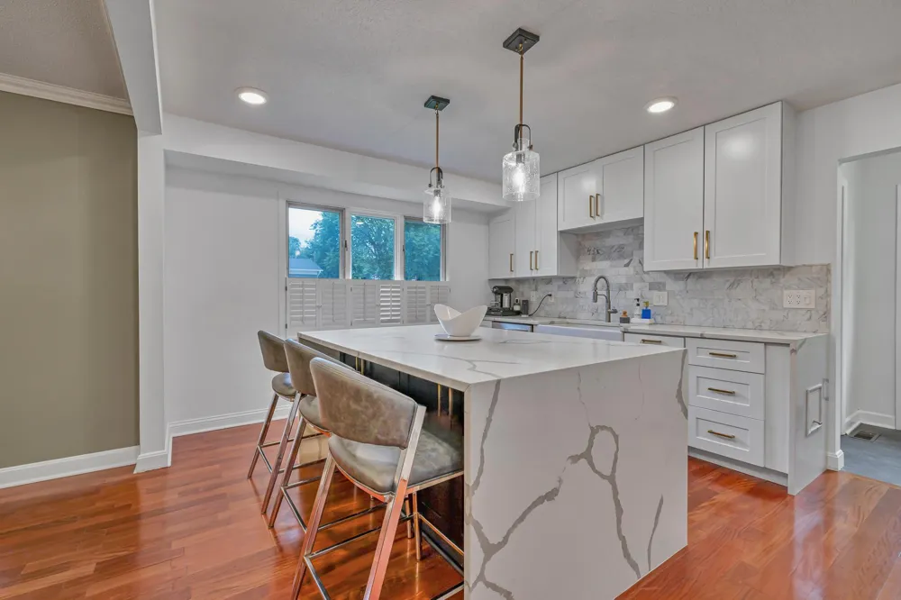 7001 Lanham Lane Edina, MN 55439