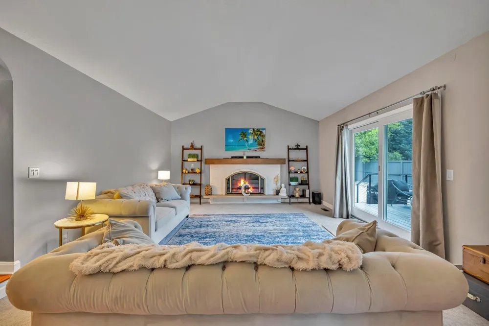 7001 Lanham Lane Edina, MN 55439