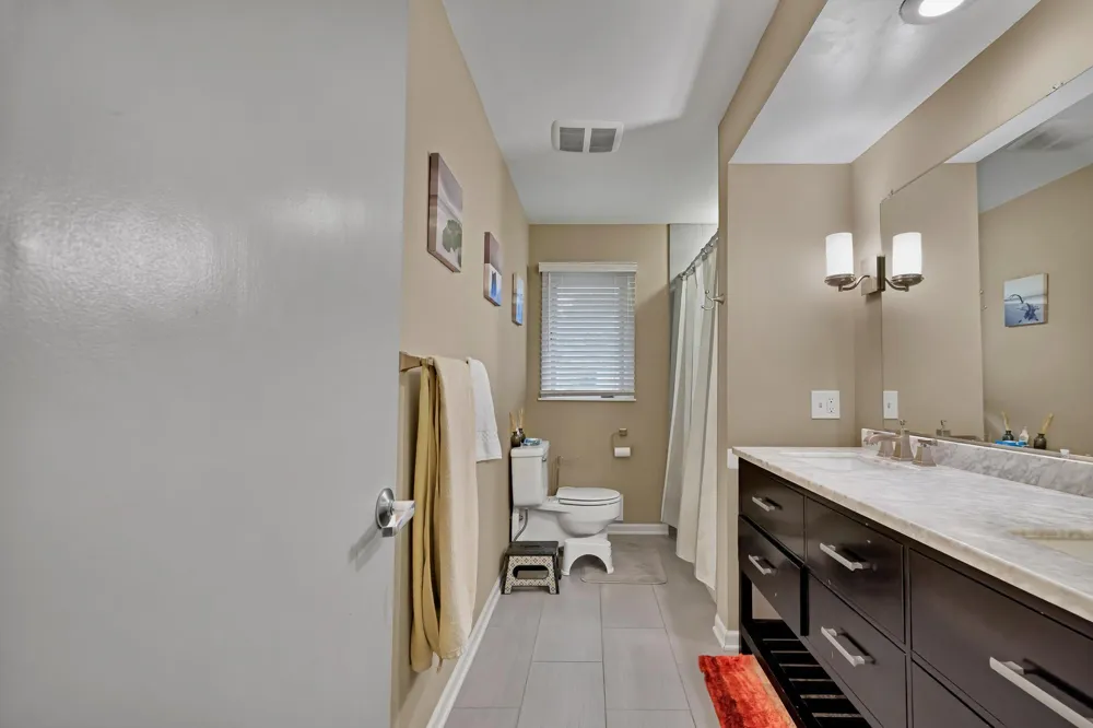 7001 Lanham Lane Edina, MN 55439