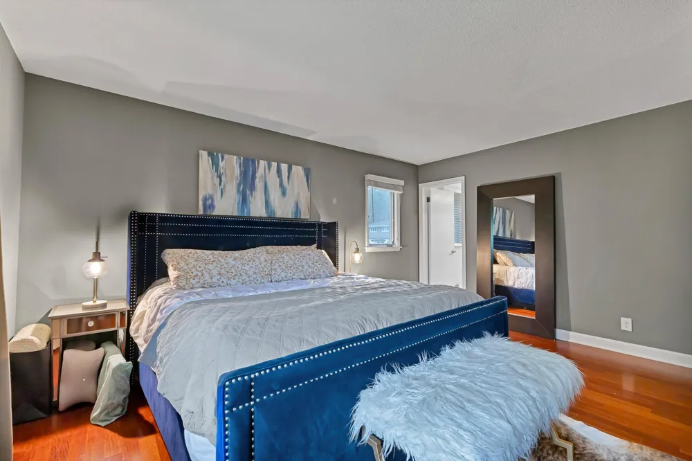 7001 Lanham Lane Edina, MN 55439