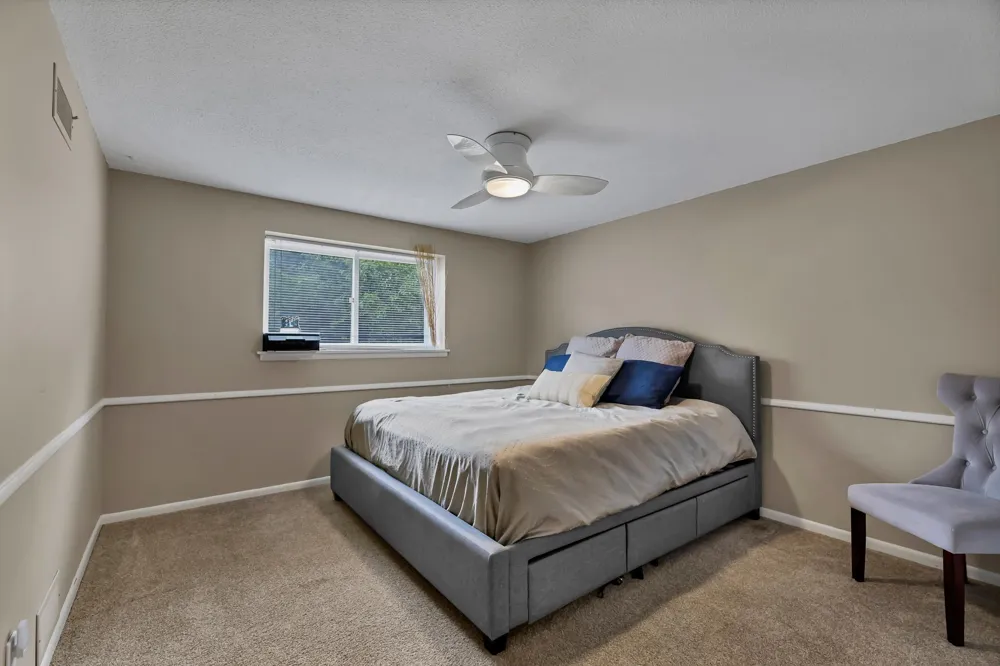 7001 Lanham Lane Edina, MN 55439