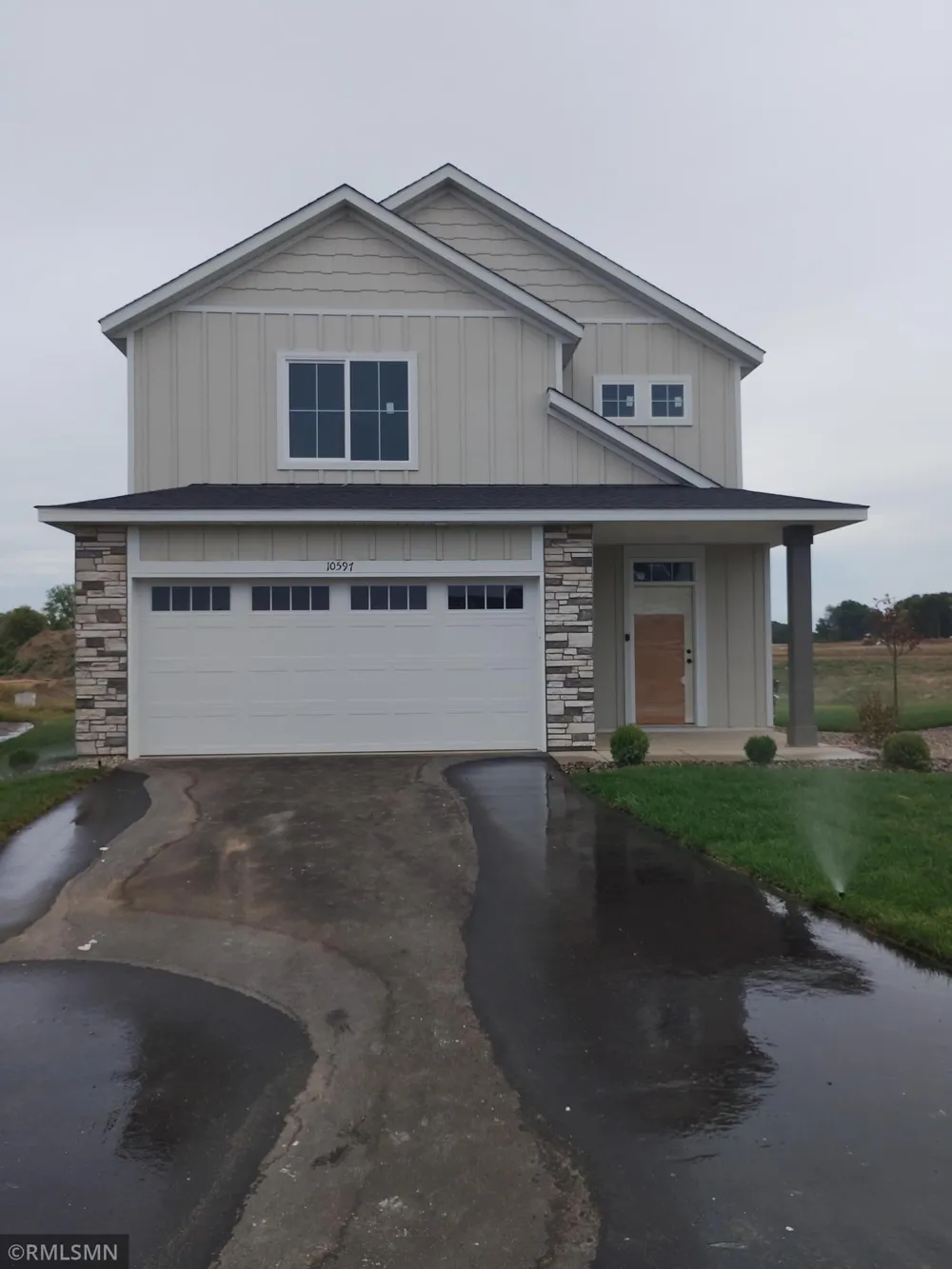 10597 Goodview Avenue S Cottage Grove, MN 55016