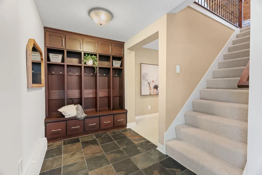 4337 Old Highway 10 Arden Hills, MN 55112