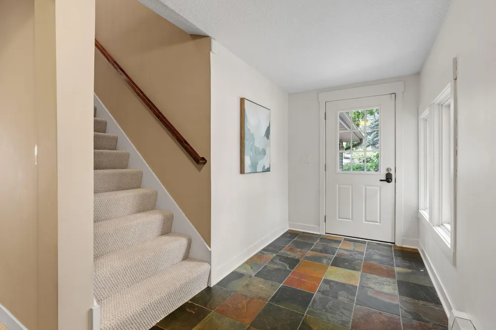 4337 Old Highway 10 Arden Hills, MN 55112