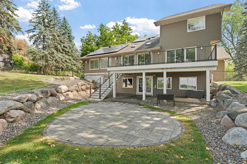 4337 Old Highway 10 Arden Hills, MN 55112