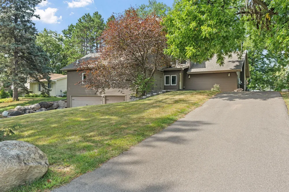 4337 Old Highway 10 Arden Hills, MN 55112