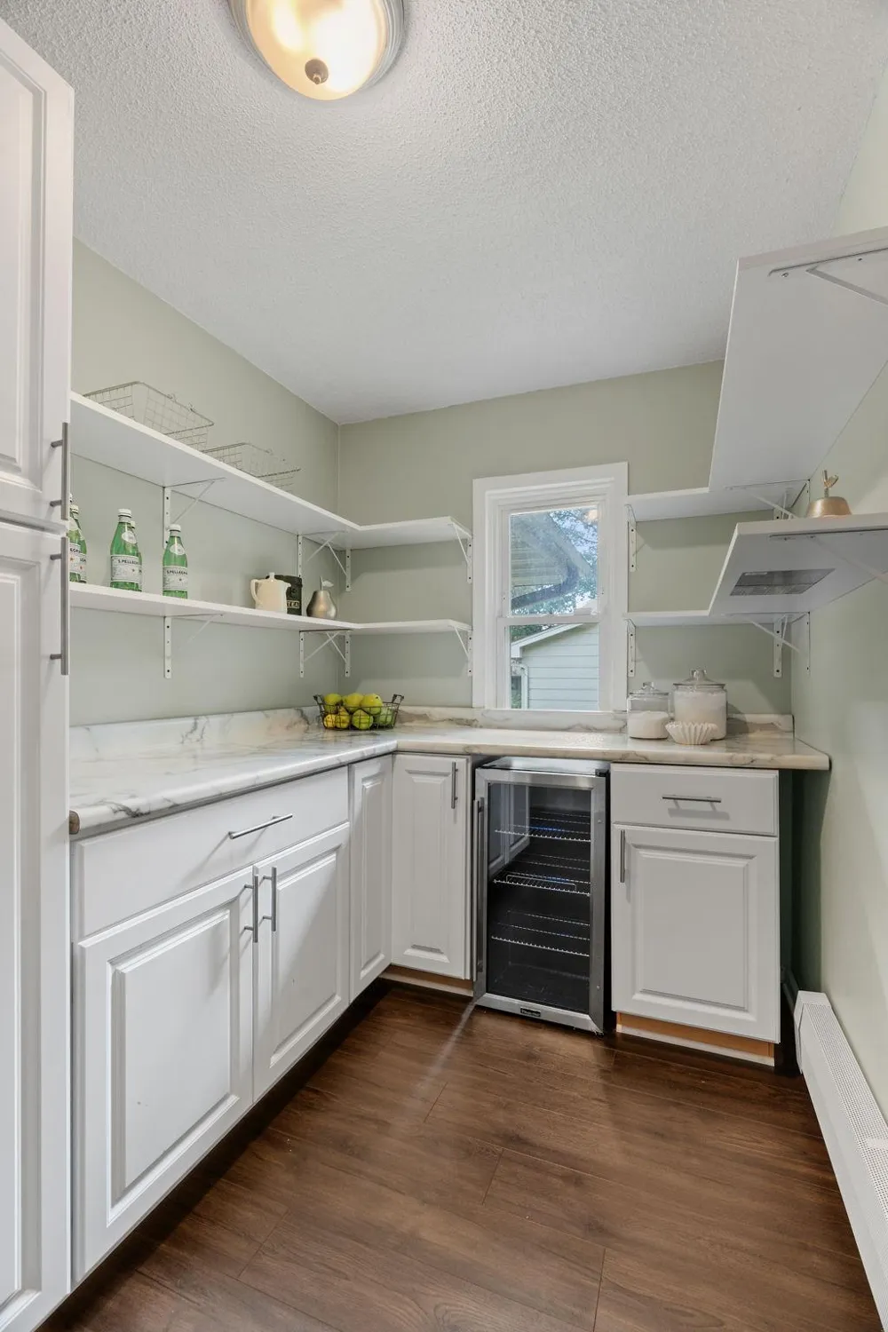 4337 Old Highway 10 Arden Hills, MN 55112