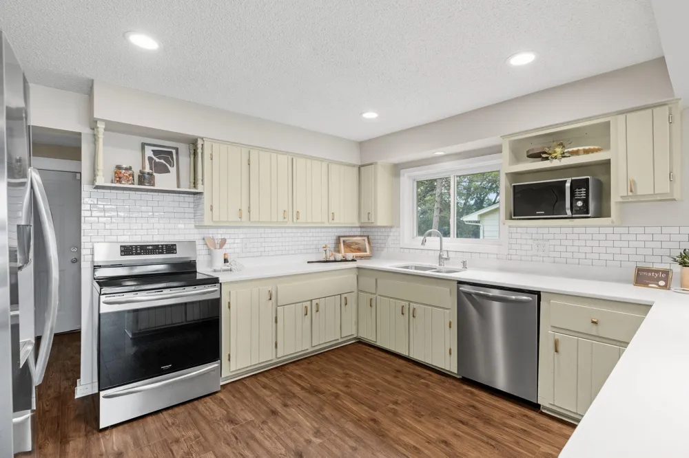 4337 Old Highway 10 Arden Hills, MN 55112