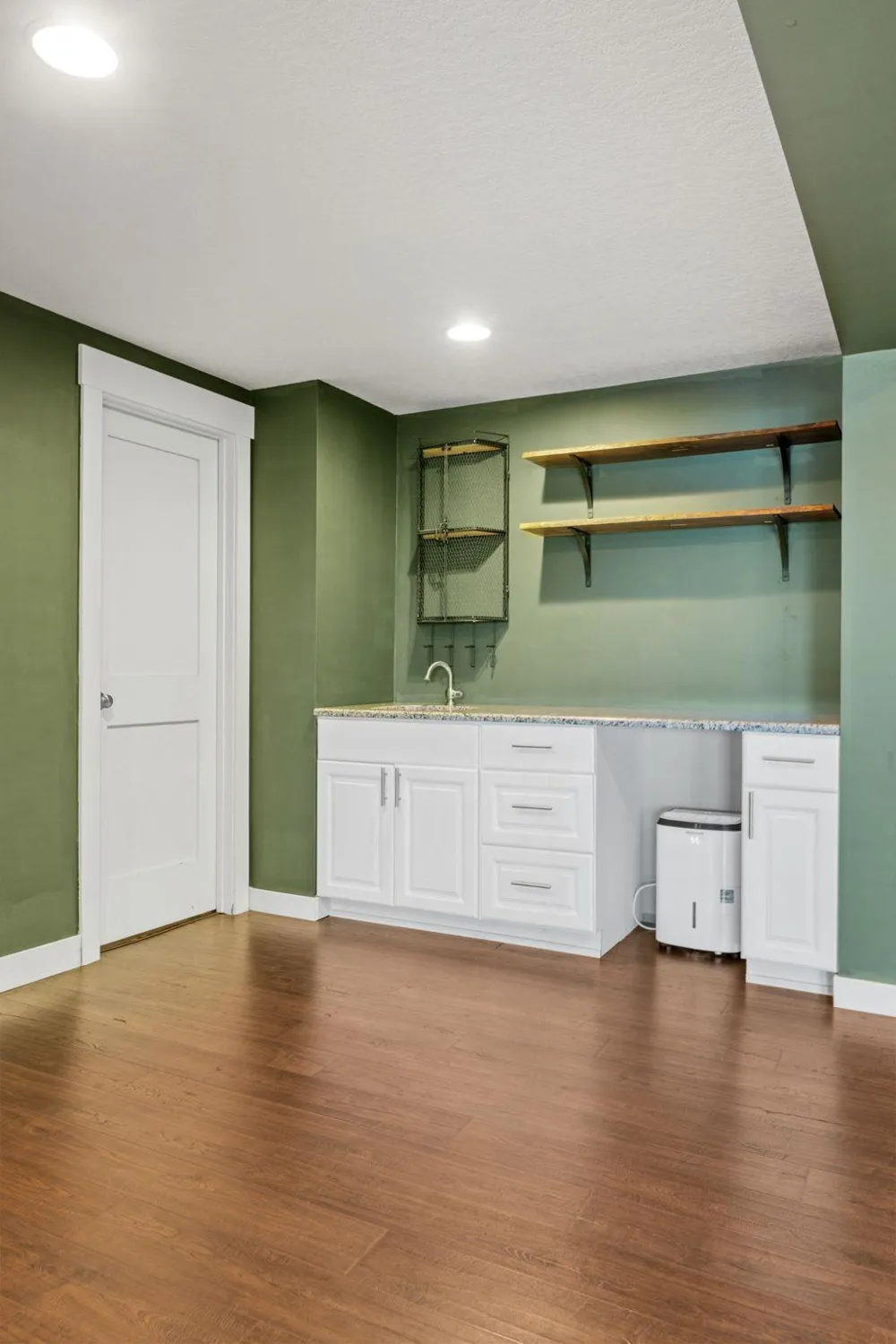 4337 Old Highway 10 Arden Hills, MN 55112