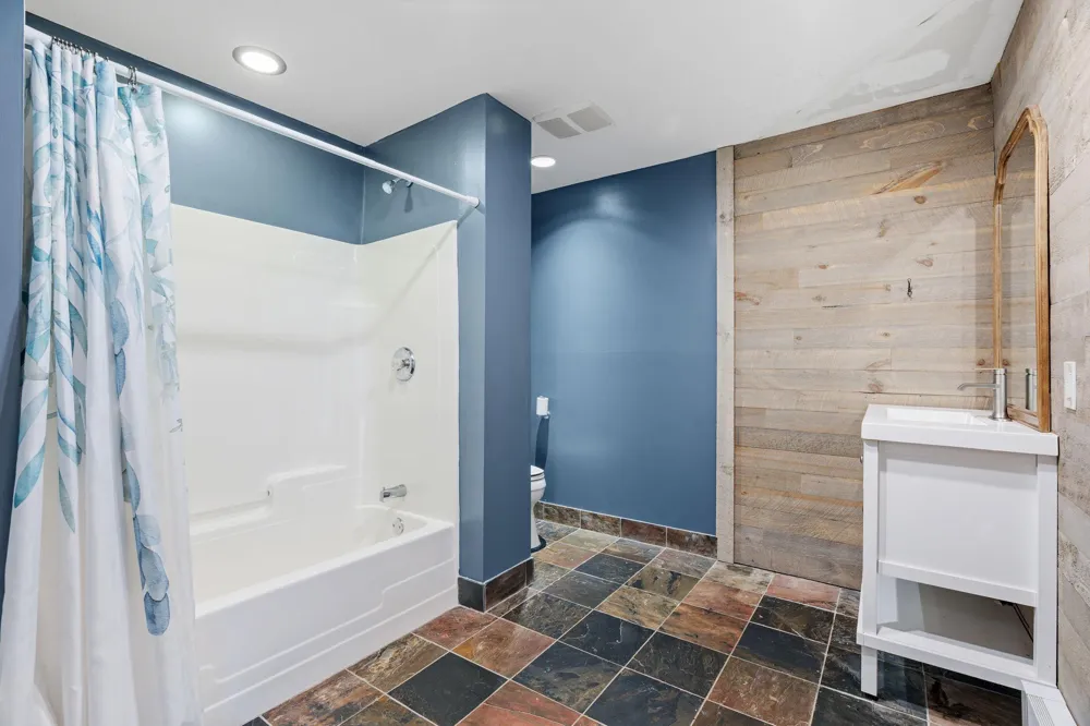 4337 Old Highway 10 Arden Hills, MN 55112
