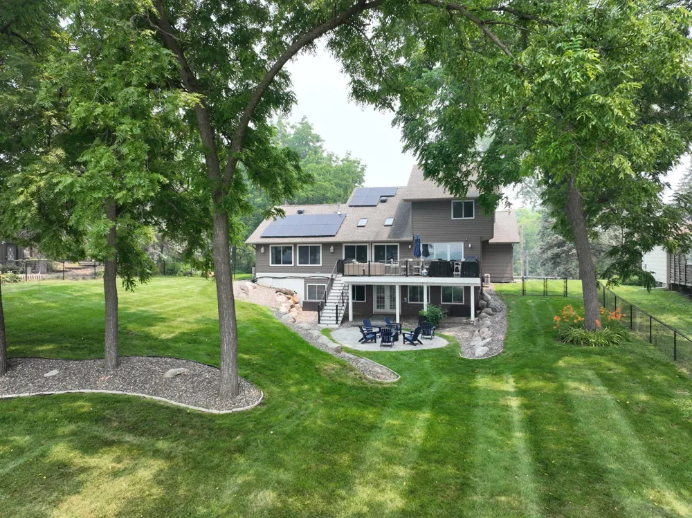 4337 Old Highway 10 Arden Hills, MN 55112