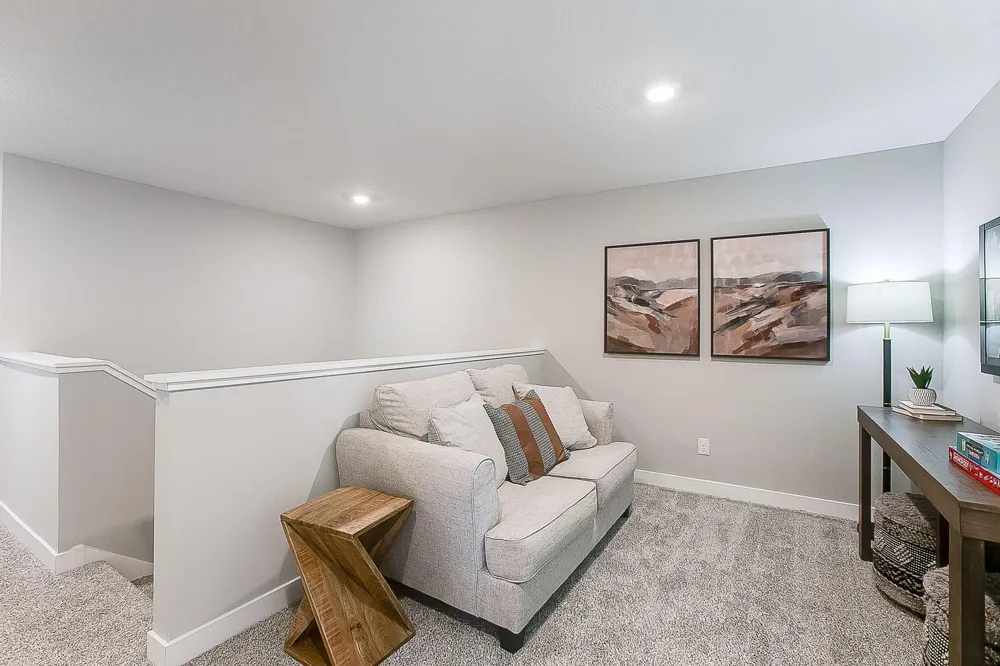 17551 Driscoll Place Lakeville, MN 55044