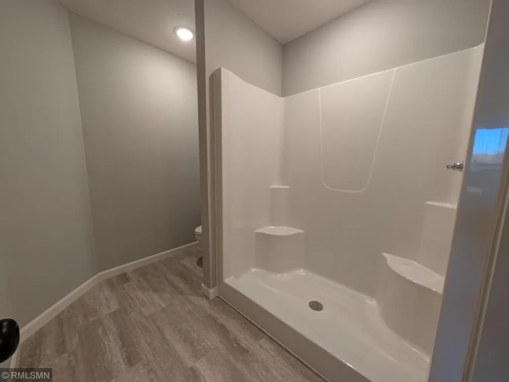 10593 Goodview Avenue S Cottage Grove, MN 55016
