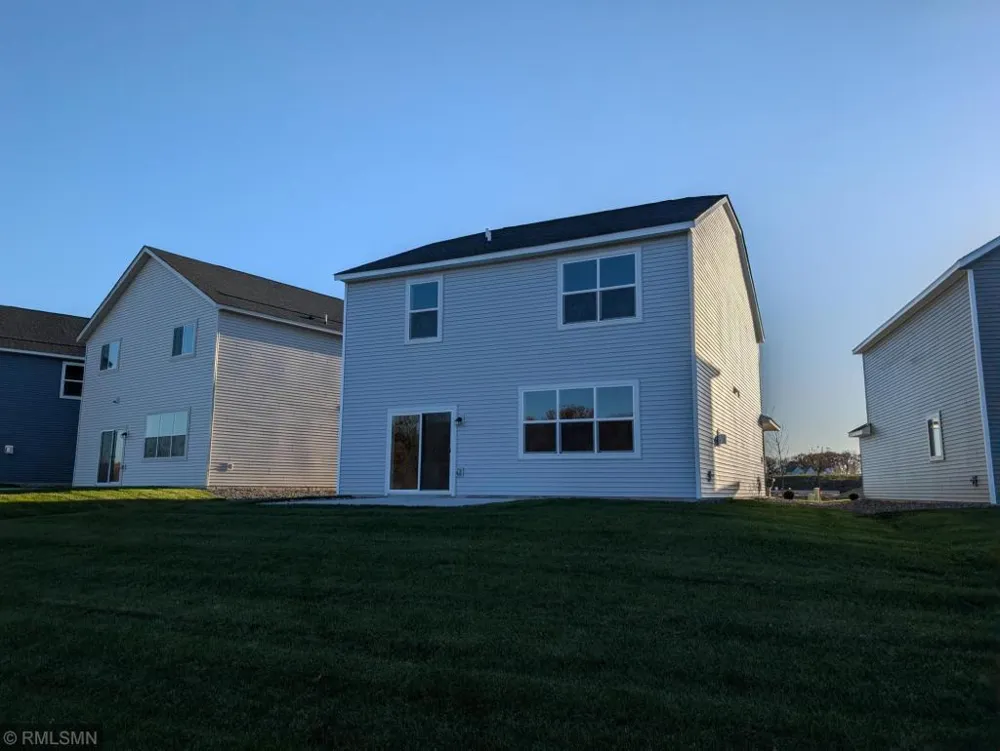 10593 Goodview Avenue S Cottage Grove, MN 55016