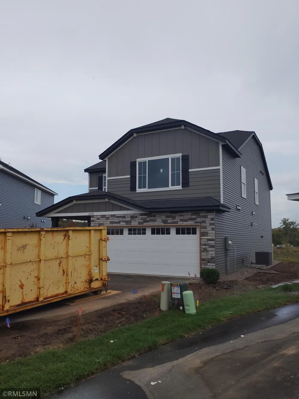 10593 Goodview Avenue S Cottage Grove, MN 55016