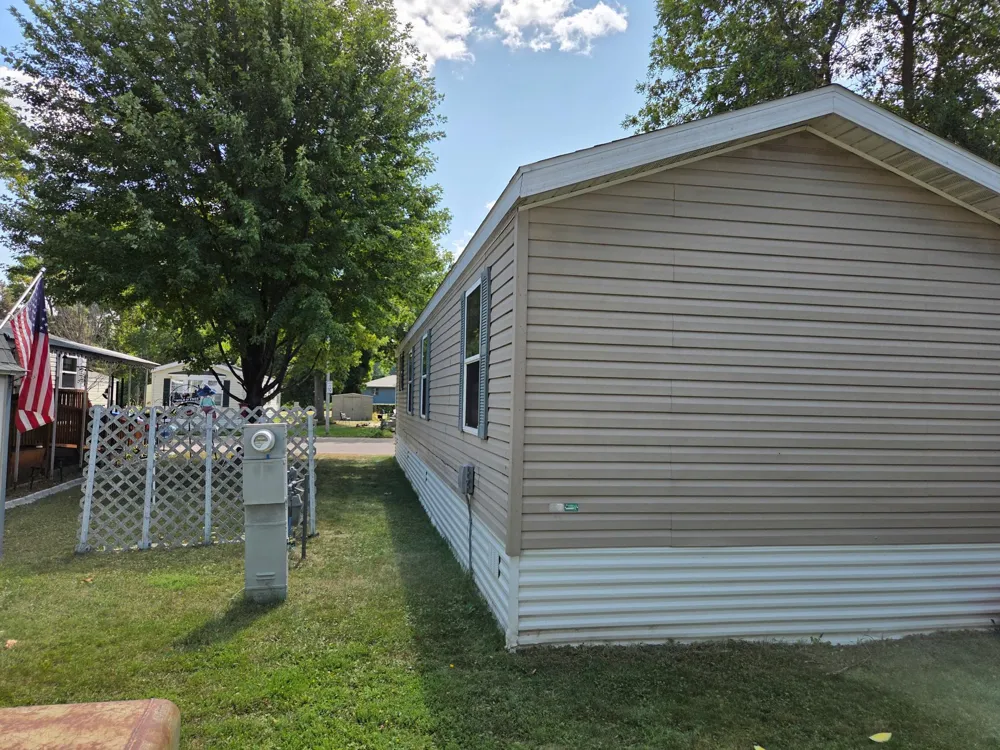 1150 Cessna Drive E New Brighton, MN 55112