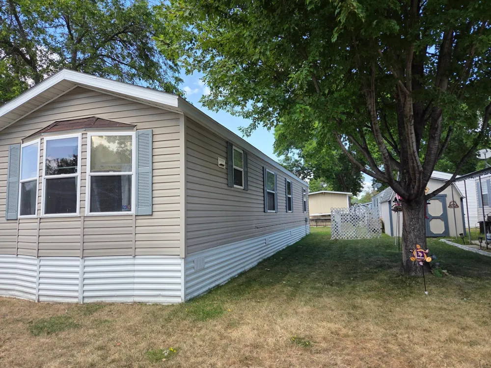 1150 Cessna Drive E New Brighton, MN 55112