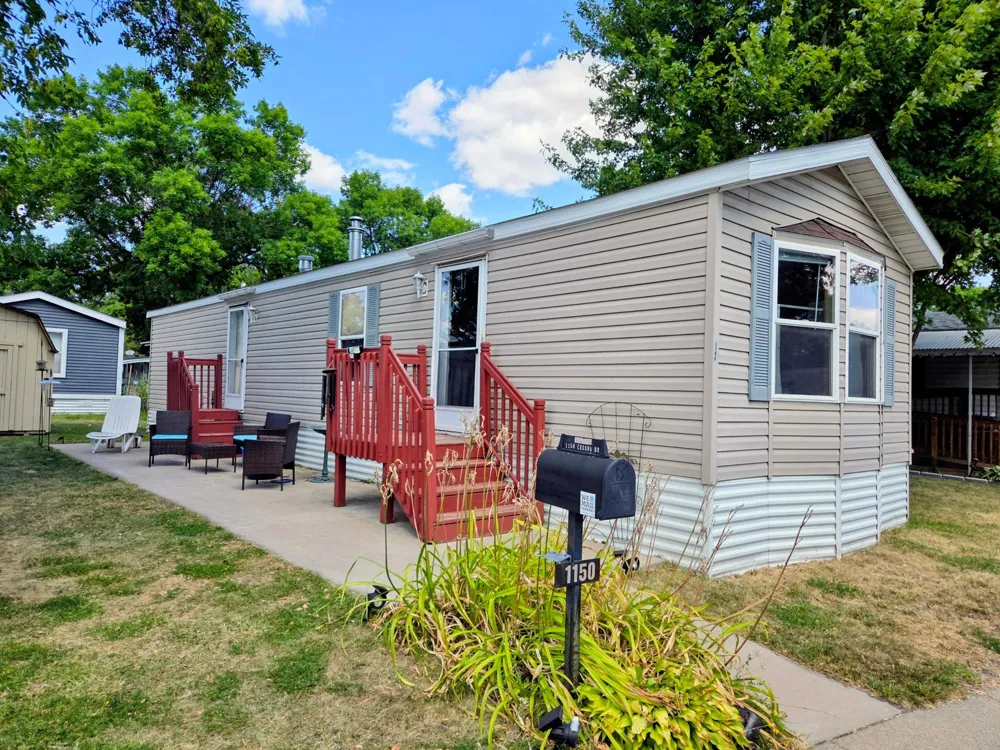 1150 Cessna Drive E New Brighton, MN 55112