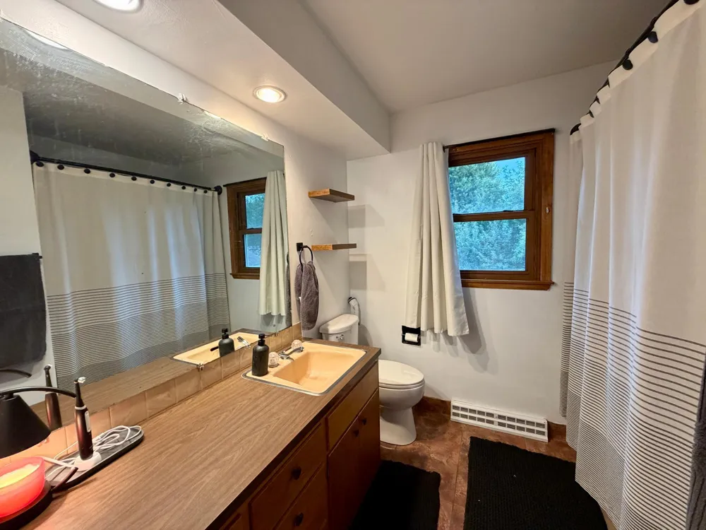 1018 Elm Street Luverne, MN 56156