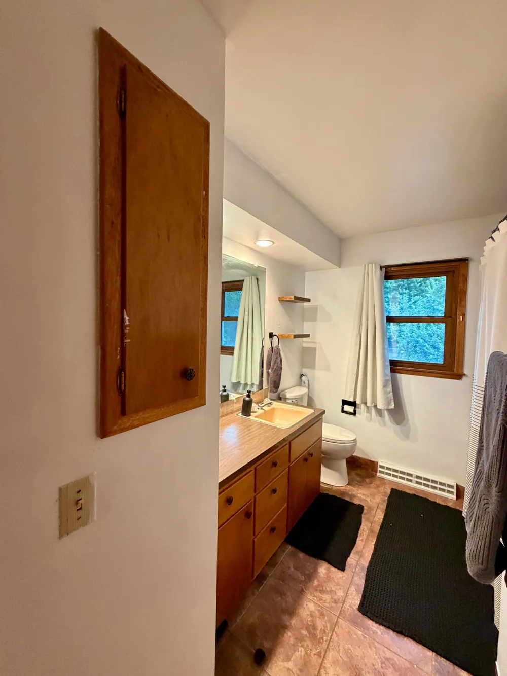 1018 Elm Street Luverne, MN 56156