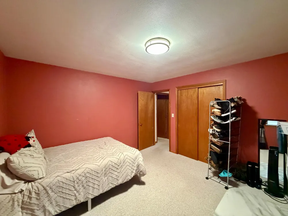 1018 Elm Street Luverne, MN 56156