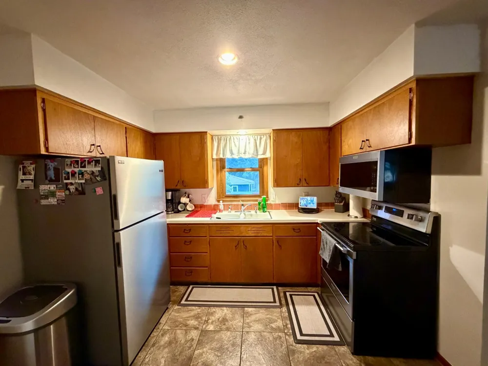 1018 Elm Street Luverne, MN 56156