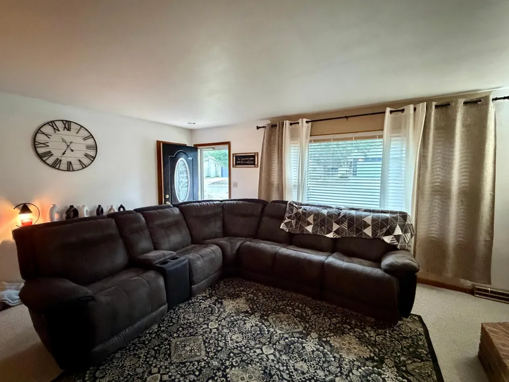 1018 Elm Street Luverne, MN 56156