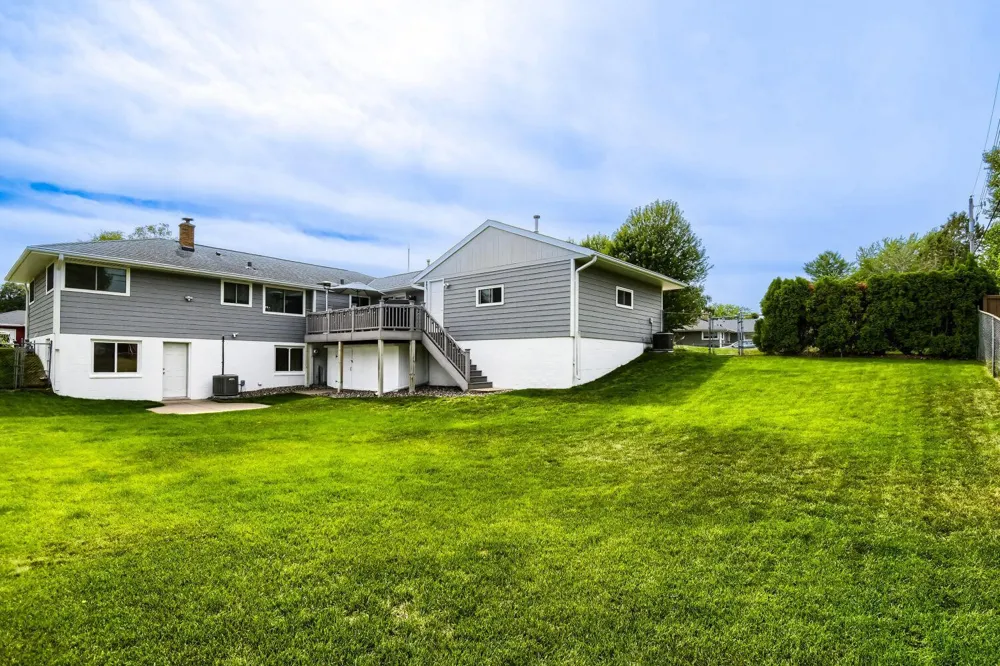 227 Dawn Avenue Shoreview, MN 55126