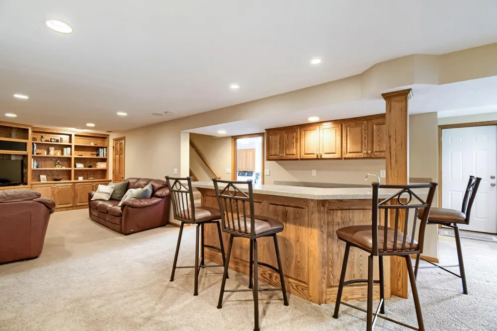 227 Dawn Avenue Shoreview, MN 55126