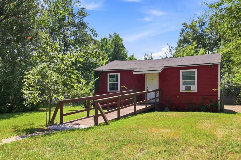 1707 Dakar Street Shreveport, LA 71107
