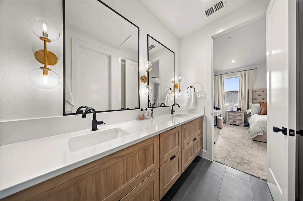 2166 Lovedale Avenue #102 Dallas, TX 75235