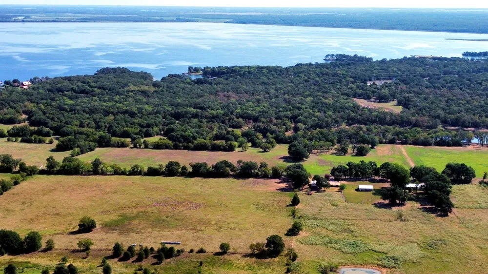 1 FCR 196 Streetman, TX 75859