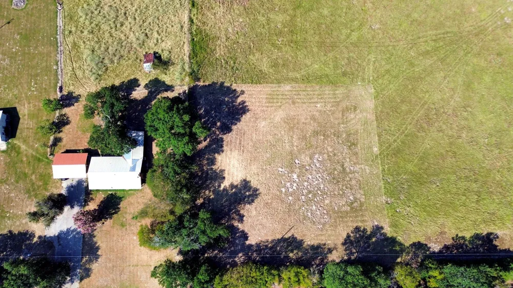 1 FCR 196 Streetman, TX 75859