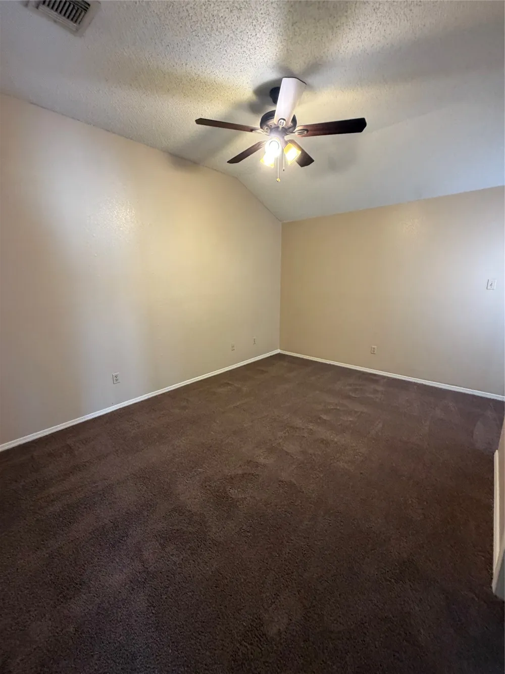 425 Horse Shoe Bend Mesquite, TX 75149