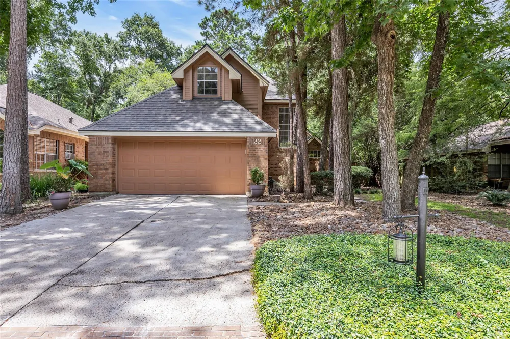 22 Cedar Chase Place The Woodlands, TX 77381