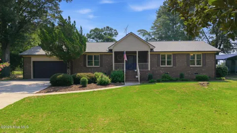 412 Oak Ridge Drive
